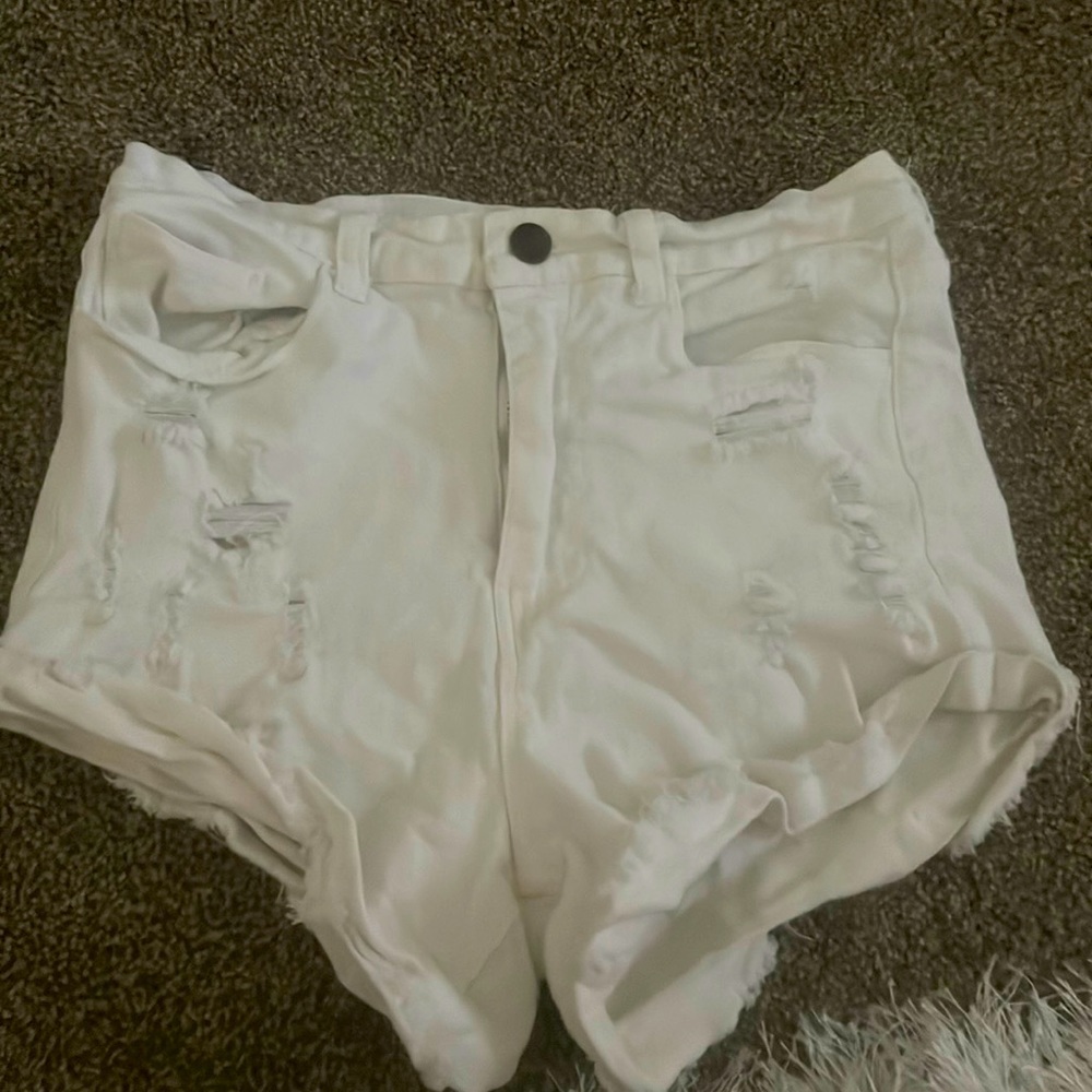 Women’s short size M